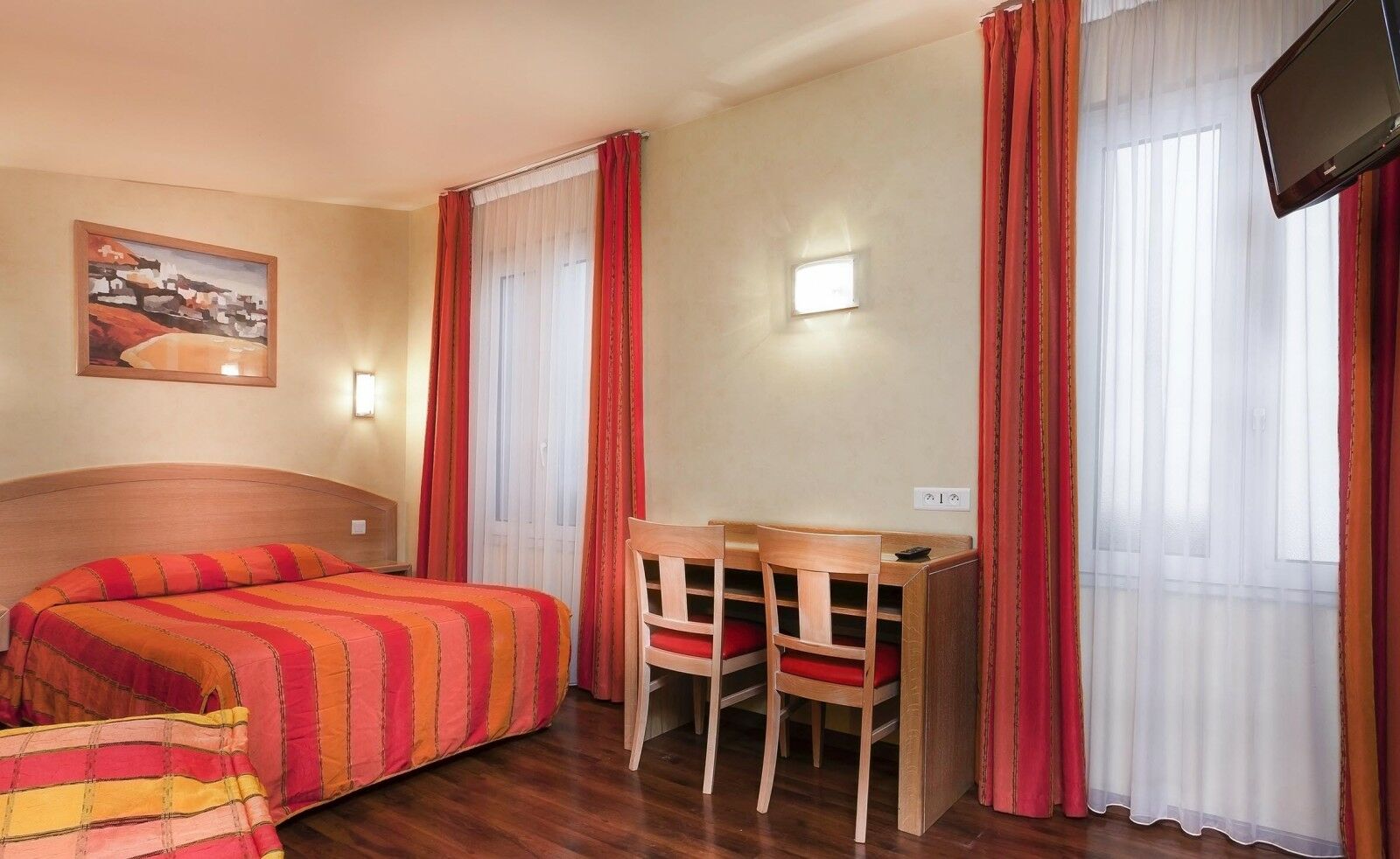 Hotel Lena Paris Exterior photo